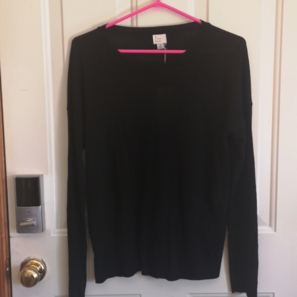 Top - Picture 1 of 2